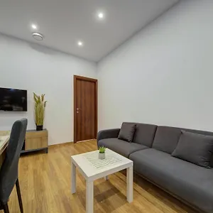 Appartamento Centre By Shortletsmalta, Sliema